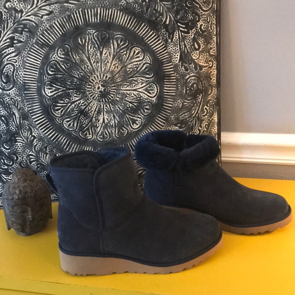 ugg amie short